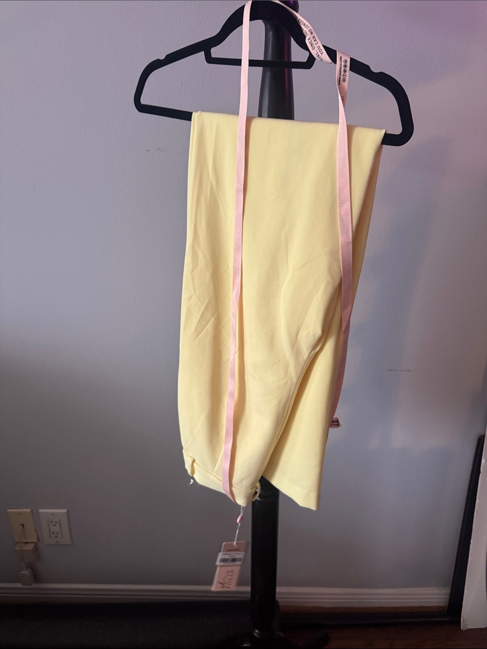 Oh Polly Pastel Yellow 2 Piece Pant Suit - Picture 4 of 4
